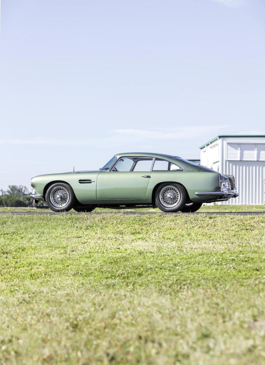  Aston Martin DB4 GT (Series IV) 1962 года  (WW) (фото 19 из 54)